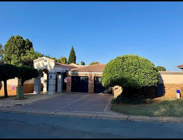 4 BEDROOM HOUSE FOR SALE IN GLENVISTA
